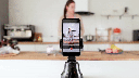 حامل موبايل روبوت ذكي متحرك يتتبع الحركة والوجوه والاشياء للتصوير تلقائياً كاميرا مان