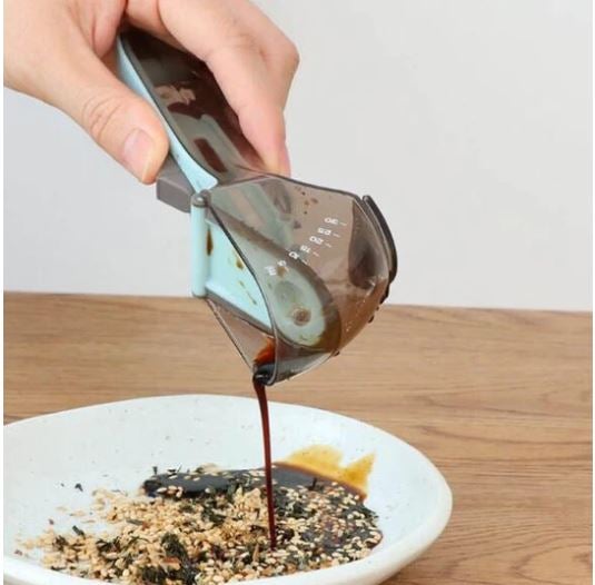 معالق معيار وميزان يدوية لقياس المقادير والتوابل والسوائل اثناء الطبخ