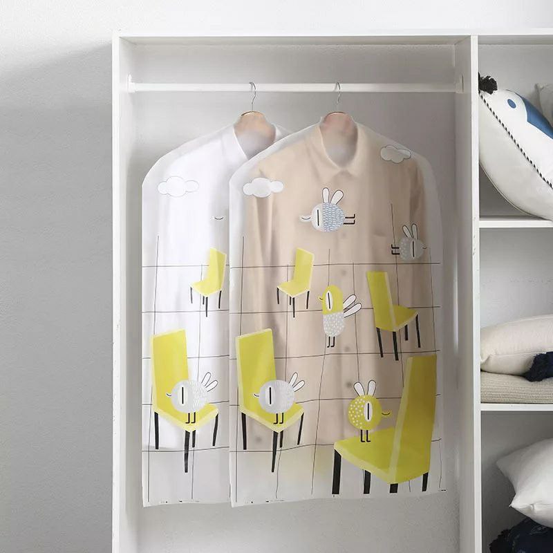 كفر بدله وتربروف للحماية وشفاف لسهولة معرفة البدلة داخل الدولاب