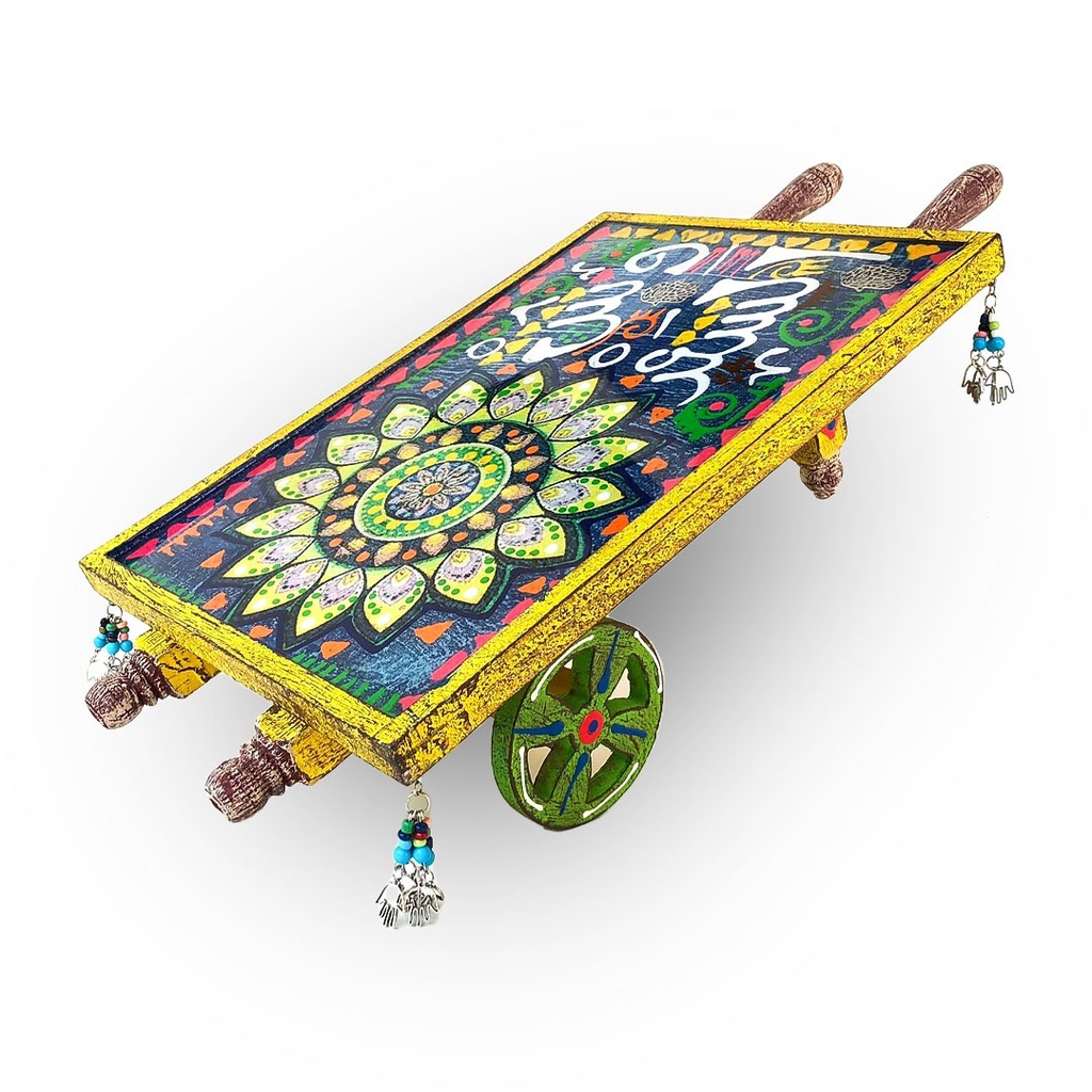 عربة هاند ميد خشب مع ايابوكسي لتقديم المشروبات للضيوف بطريقه مختلفة