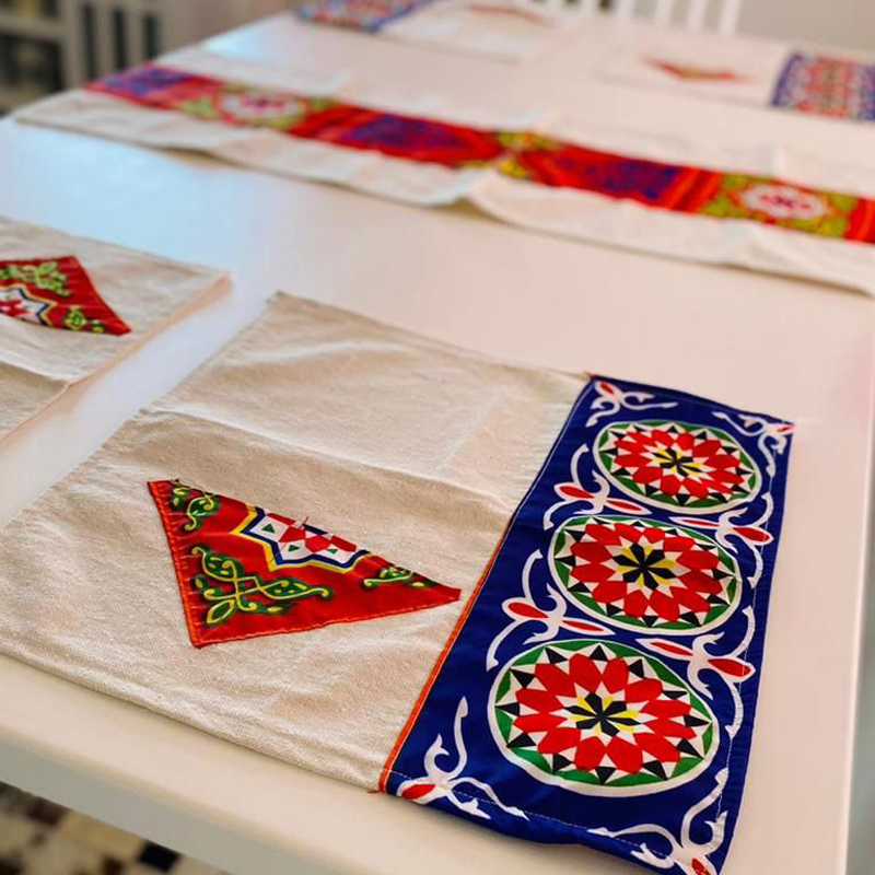 طقم مفرش سفرة رانر رمضاني 7 قطع  بالوان مختلفة