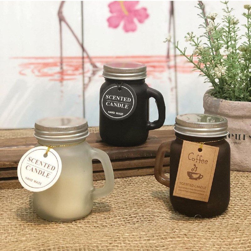 شمعه فواحه علي شكل زجاجه مج الوان