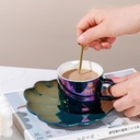 مج بورسلين 200 ملي مع طبق شكل صدفة البحر بمعلقة استانليس ستيل ويد لشرب وتقديم الشاي والنسكافيه والقهوة