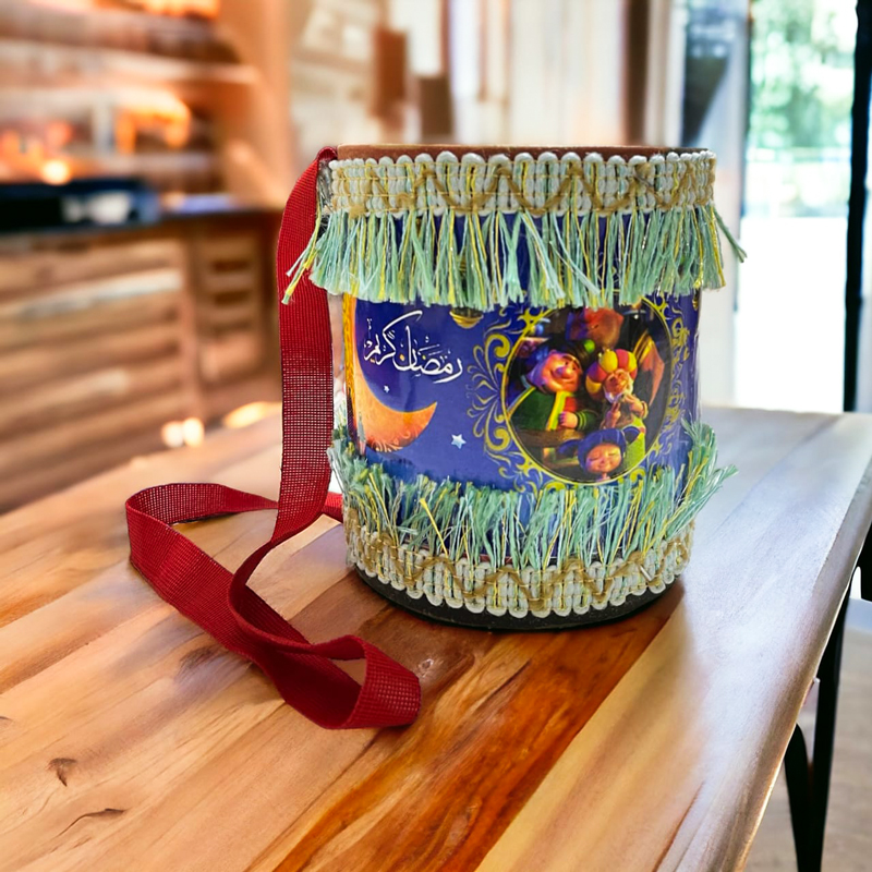 طبلة مسحراتي رمضان بإضاءة داخلية للأطفال ويد لسهولة الحمل