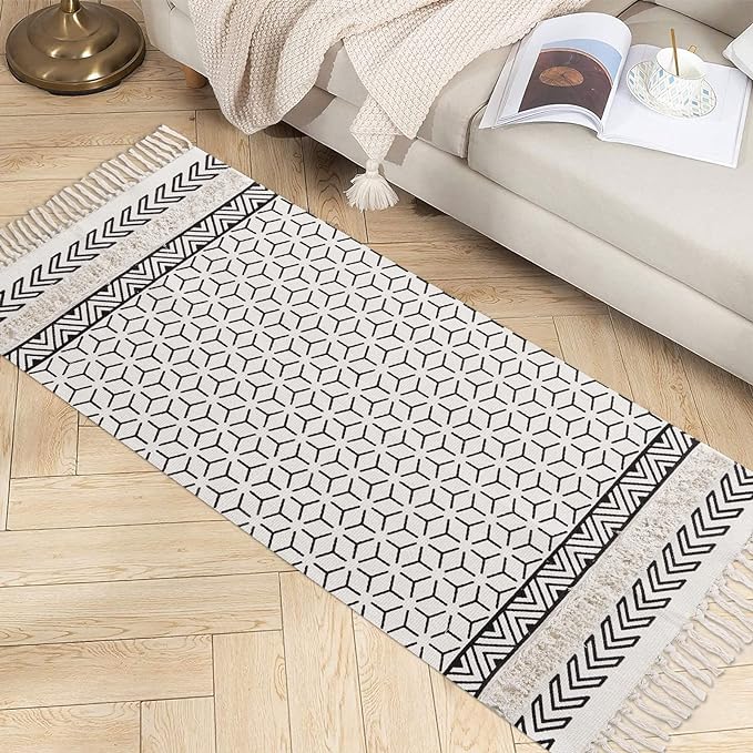 مشاية كتان شيك باللون الأبيض والأسود لتجديد ديكور غرف النوم والدريسنج والليفنج والحمام والطرقات