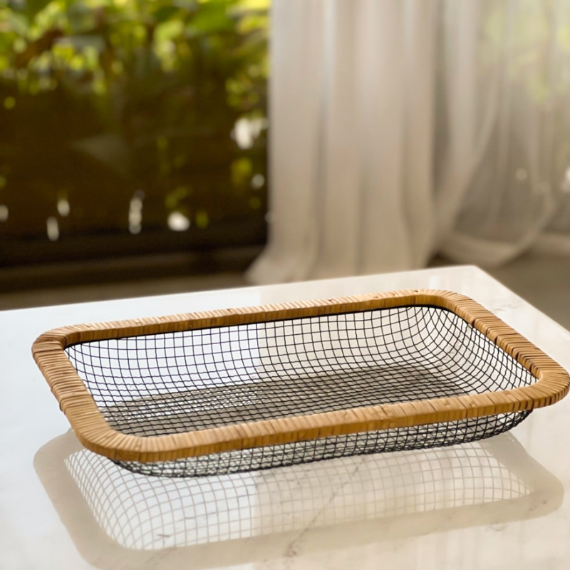 سلة فاكهه معدن لتقديم الفواكه للضيوف بشكل شيك ومختلف