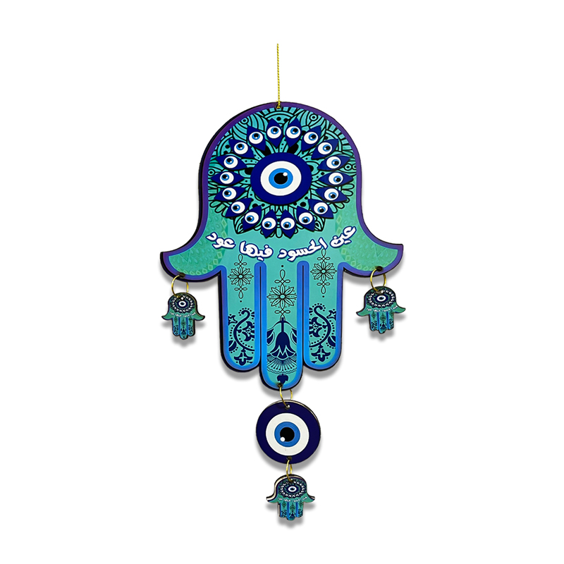 دلاية كف عين الحسود فيها عود من الخشب