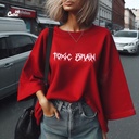 Toxic Brain تيشيرت اوفر سايز قطن باللون الاحمر للنساء