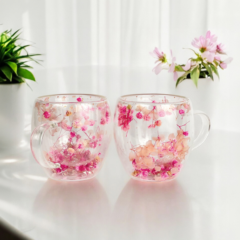 مج زجاج  شفاف 200 ملي دبل مزين بورد بينك لشرب وتقديم العصائر والشاي