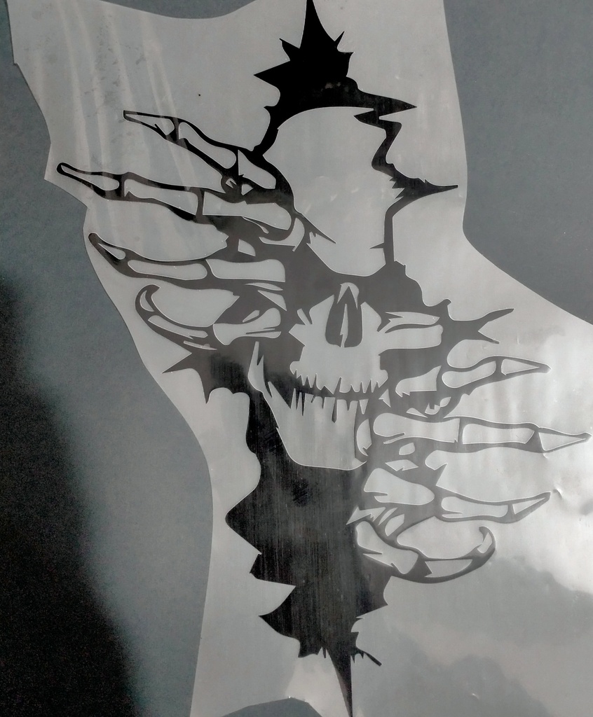 Skull Rip Vibe print