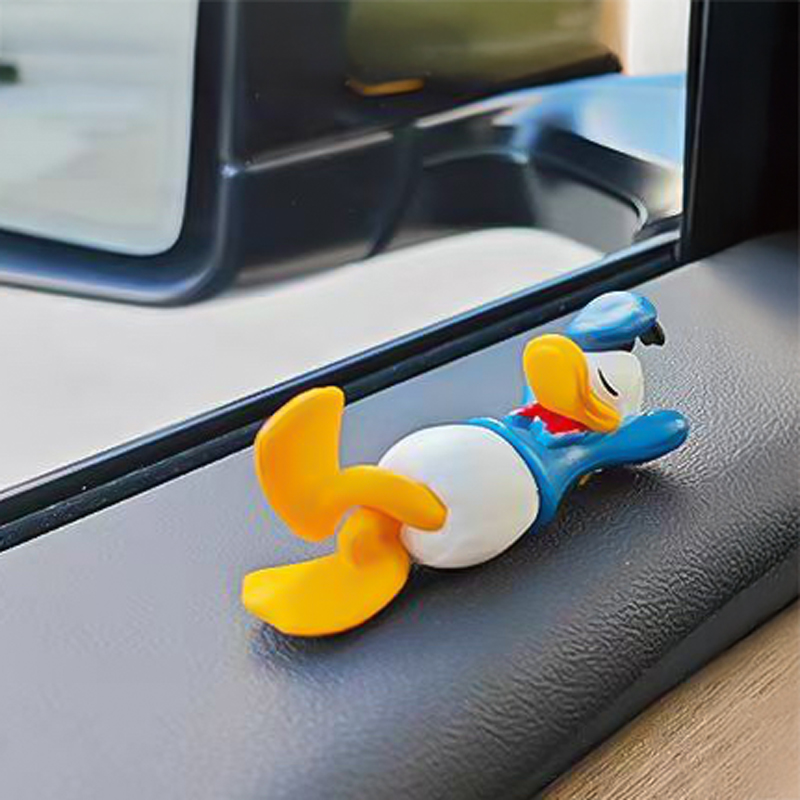 إكسسوار بتصميم بطوط نائم لتزين تابلوه السيارة