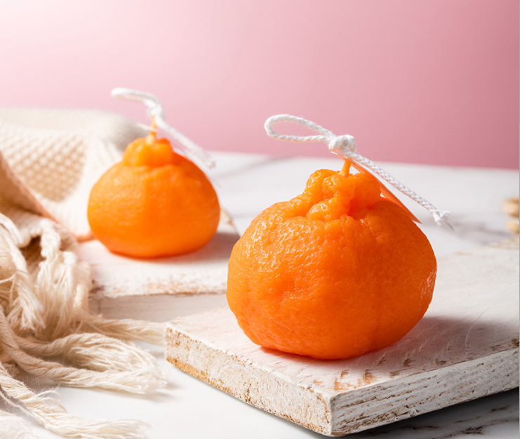 شمعة برتقالة معطرة للزينة وإضافة أجواء رومانسية