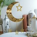 عليقة هلال ذهبي مضئ مع نجوم لاجواء رمضانية مميزة