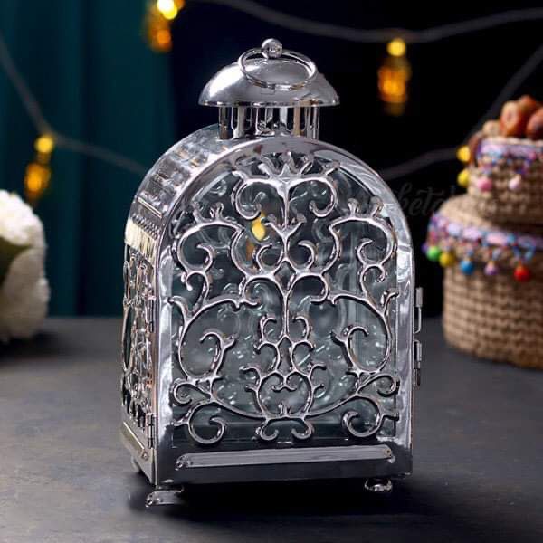 فانوس بيت ورد معدن مطلي باللون الفضي