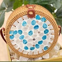 شنطة خوص كروس دائرية بنقوش صدفية للبحر والرحلات والخروج بأشكال مختلفة