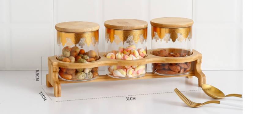 طقم حفظ وتقديم المكسرات والكاندي والشوكلاته 3 قطع زجاجي بنقوش ذهبية مع حامل خشبي