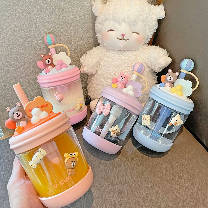 Mini Mug with Lid &amp; Straw &amp; Attached Toys for Water &amp; Juice 470 ml