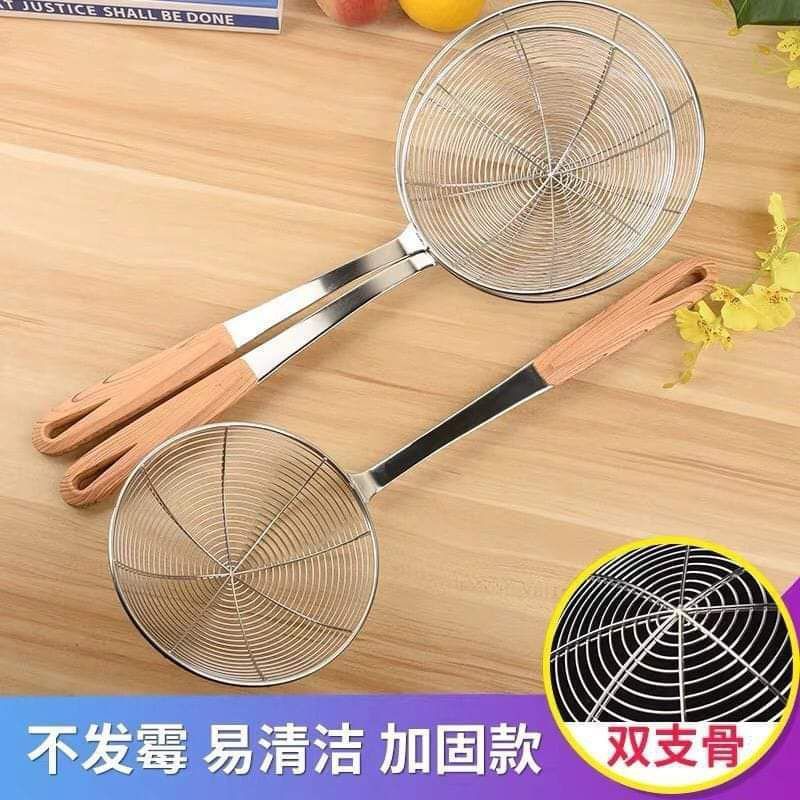 مصفاة زيت استانليس ستيل جودة عالية بيد خشب