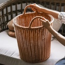 باسكت رتان دائري لحمل وتنظيم الملابس والعاب الاطفال بيد من الجانبين