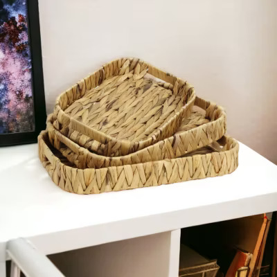 طقم صواني رتان مستطيلة الشكل 3 قطع بمقاسات مختلفة الفواكه والخضروات وادوات العناية بالشعر والبشرة وقطع الديكور بيد