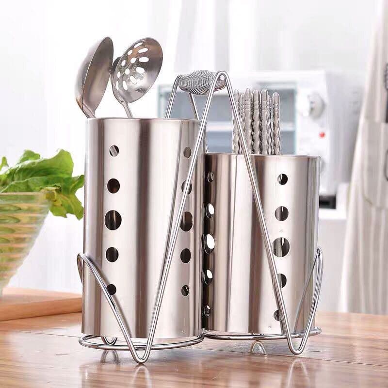 مصفاة الملاعق والشوك والسكاكين المزدوجة بحامل