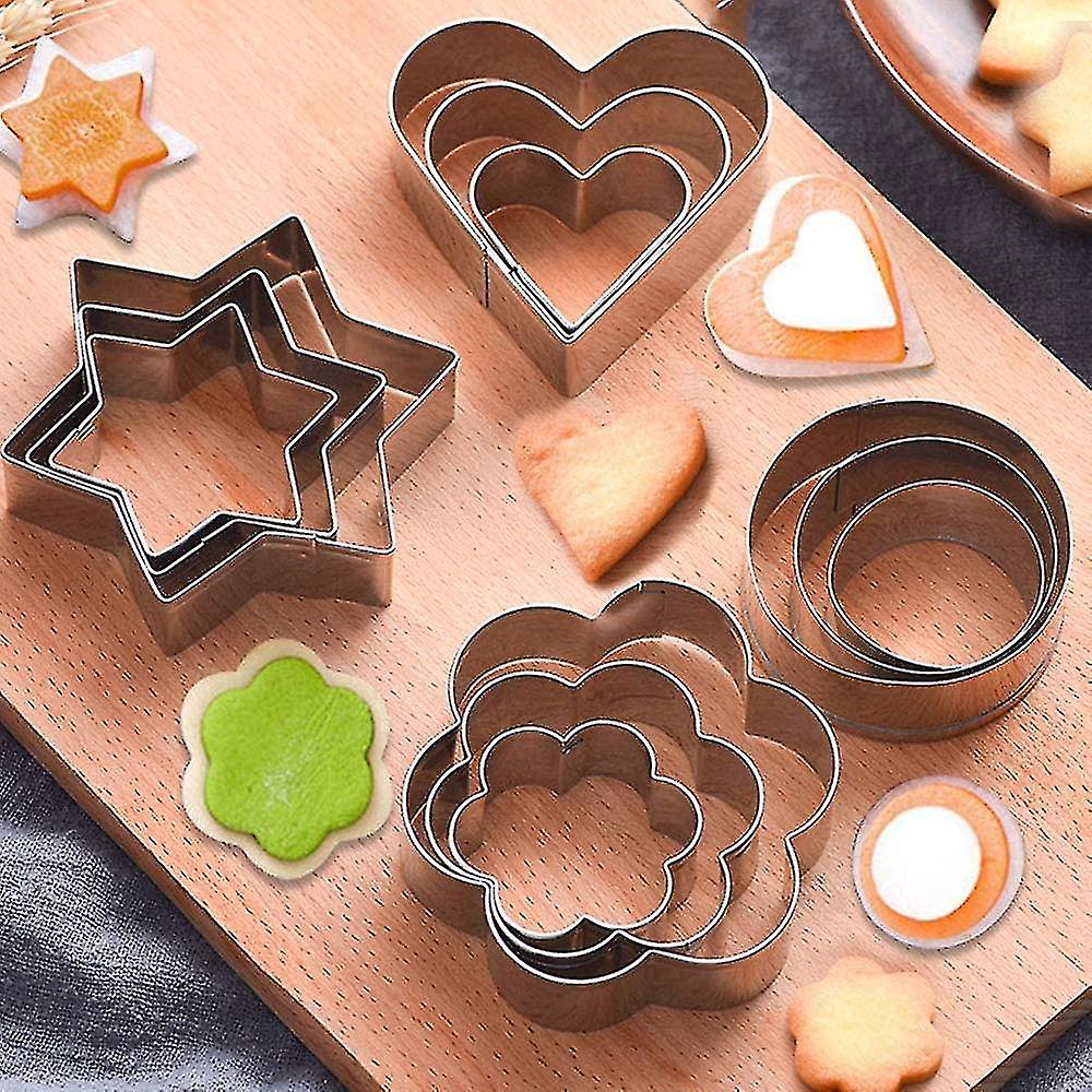 طقم قوالب تقطيع استانليس ستيل 12 قطعة للبسكويت والمعجنات بأشكال وأحجام مختلفة