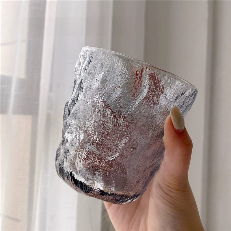 طقم كوبايات 6 قطع زجاج كريستال منقرش مطلي باللون الرمادي لشرب وتقديم المشروبات الباردة والساخنة للضيوف بشكل شيك