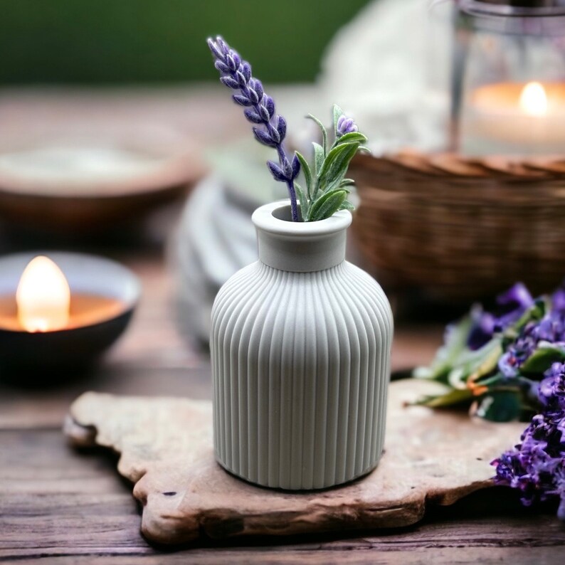 فازة ورد ميني هاند ميد لتجديد وتغير الديكور من الجبس