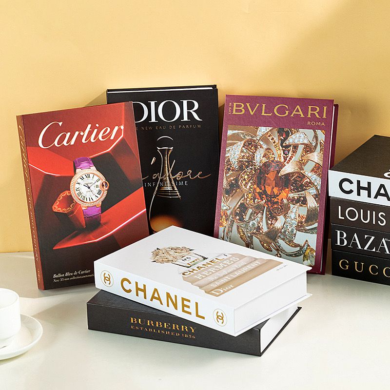 كتب ديكور لتجديد وتغيير ديكور الليفنج والدريسنج والمكتب بأشكال وألوان مختلفة